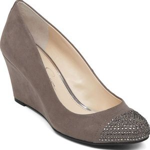 Jessica Simpson Sanora grey pump 8.5